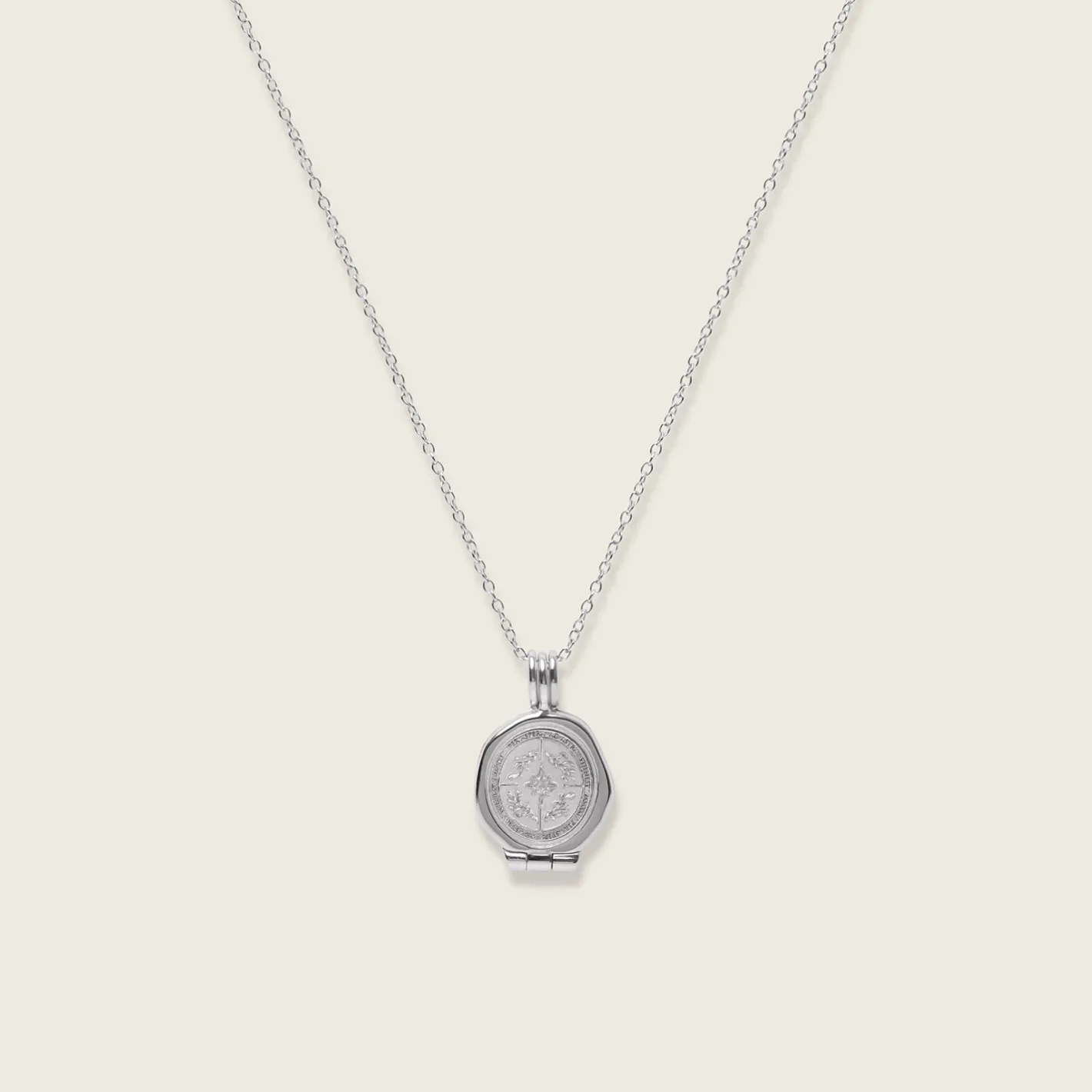 Online STILNEST Ad Astra Seal Medaillon Kette