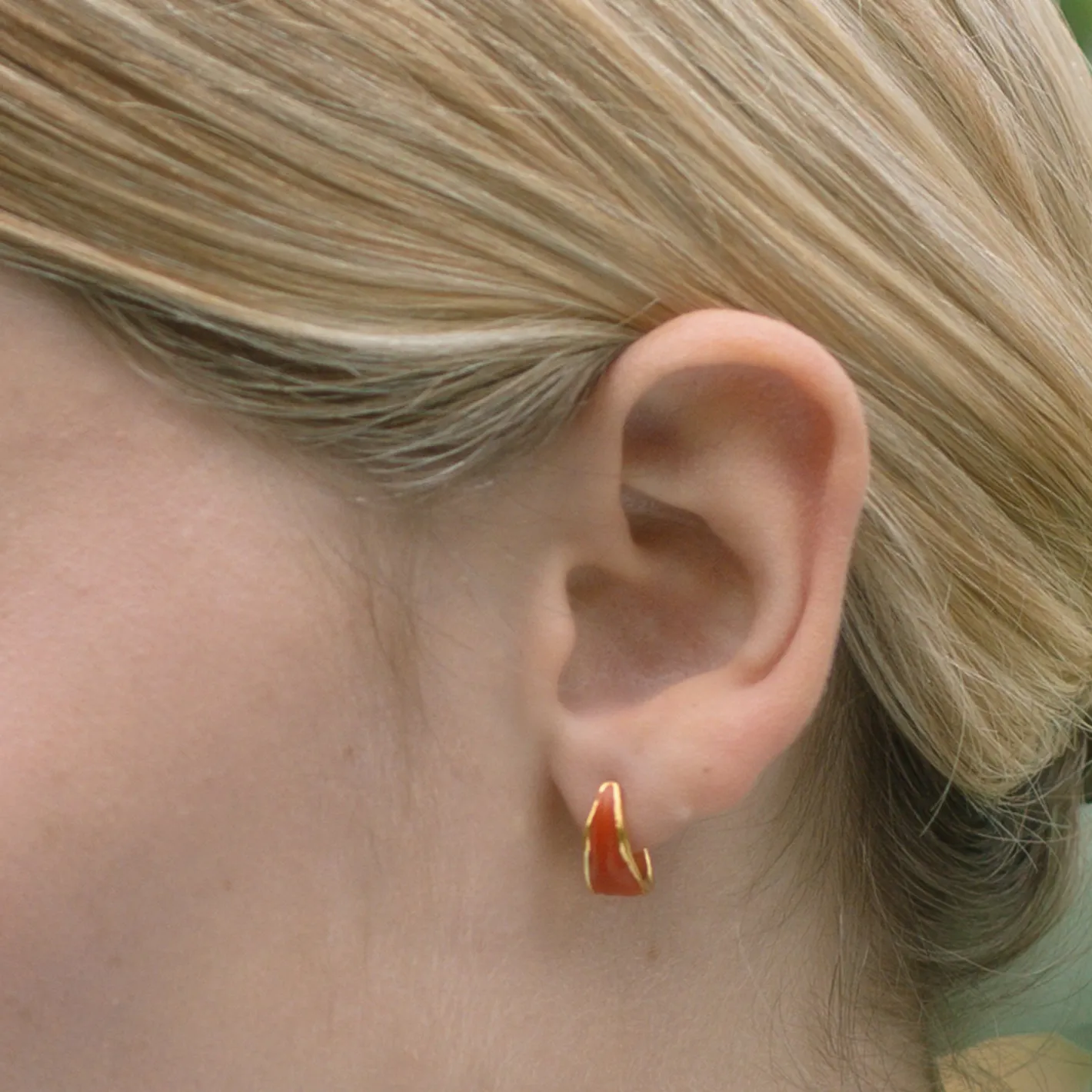 Store STILNEST Eden Paprika Small Creolen Ohrringe Orange
