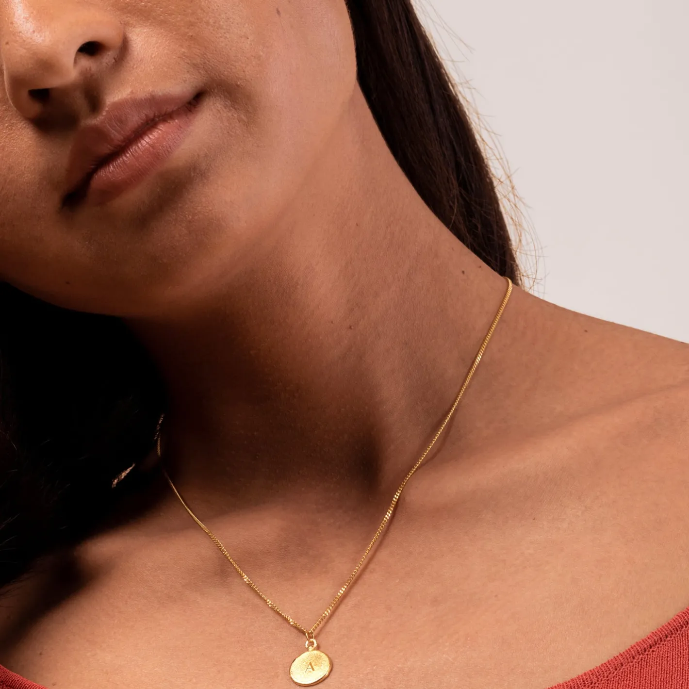 Clearance STILNEST Engravable Fluid Medallion Anhänger - Matt