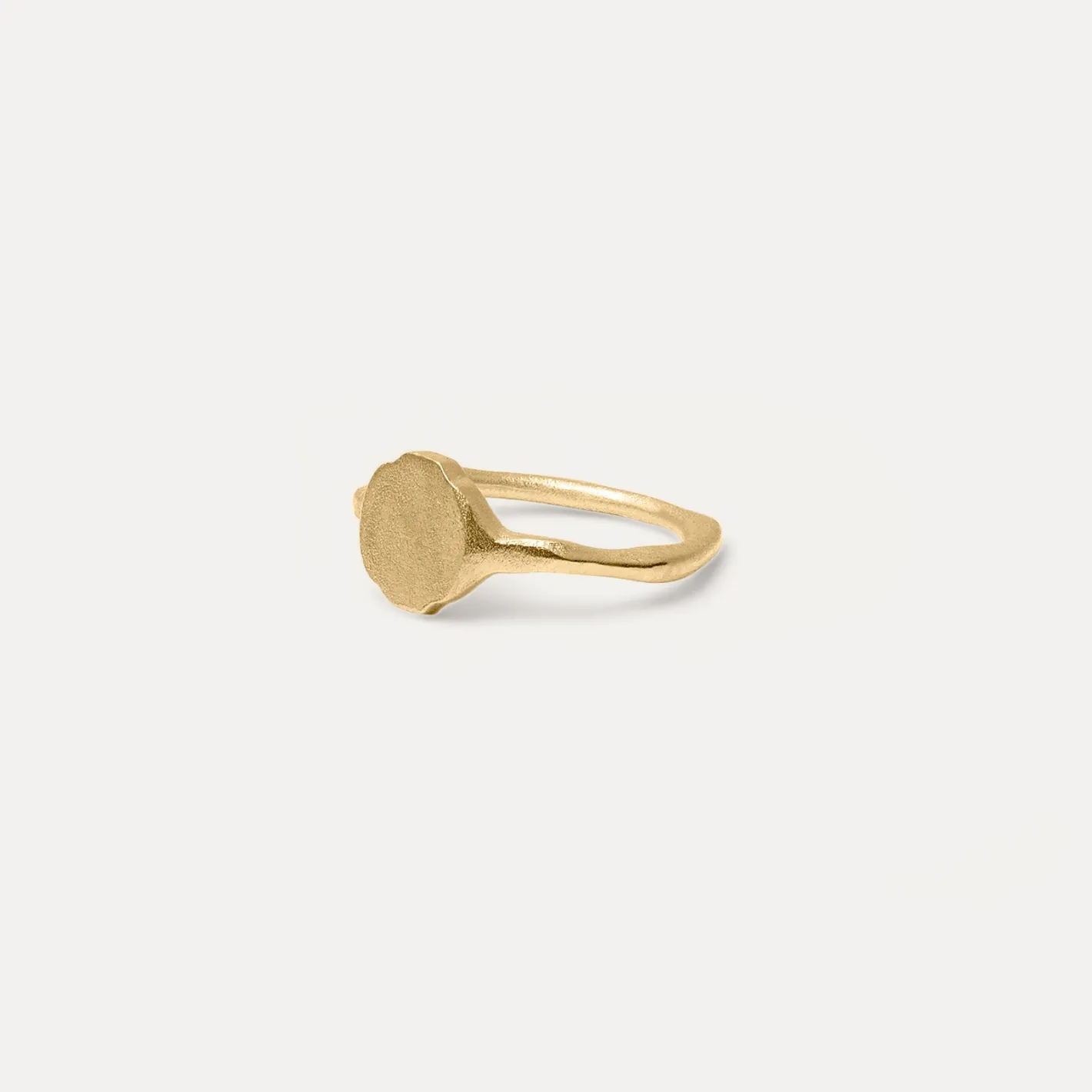 Clearance STILNEST Engravable Fluid Siegelring | 585 Gold - Matt