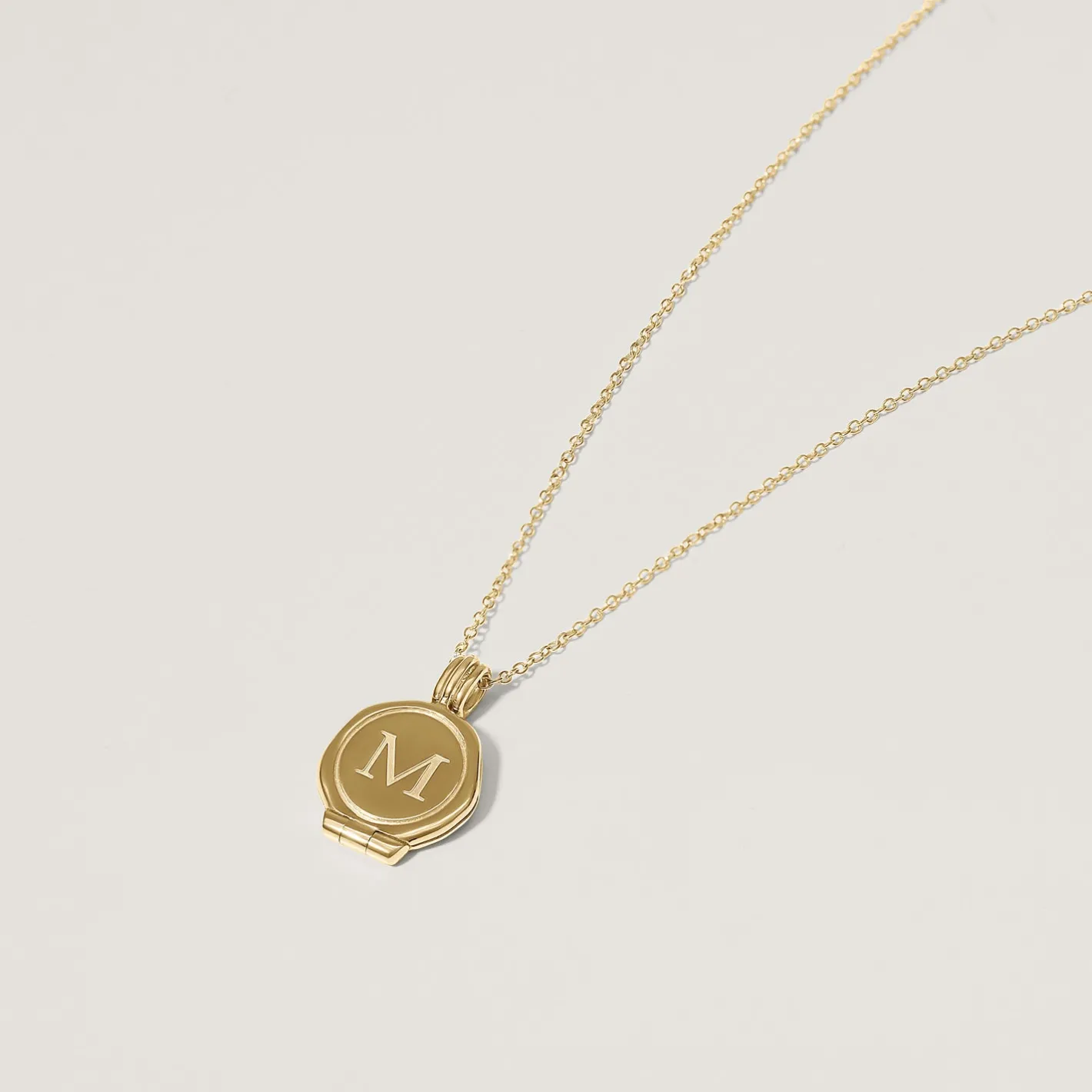 Cheap STILNEST Engravable Seal Medaillon Kette | 585 Gold