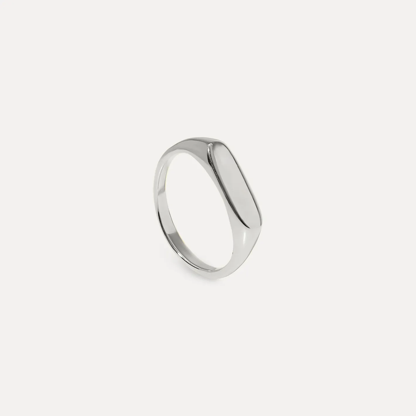 New STILNEST Flat-Top Ring
