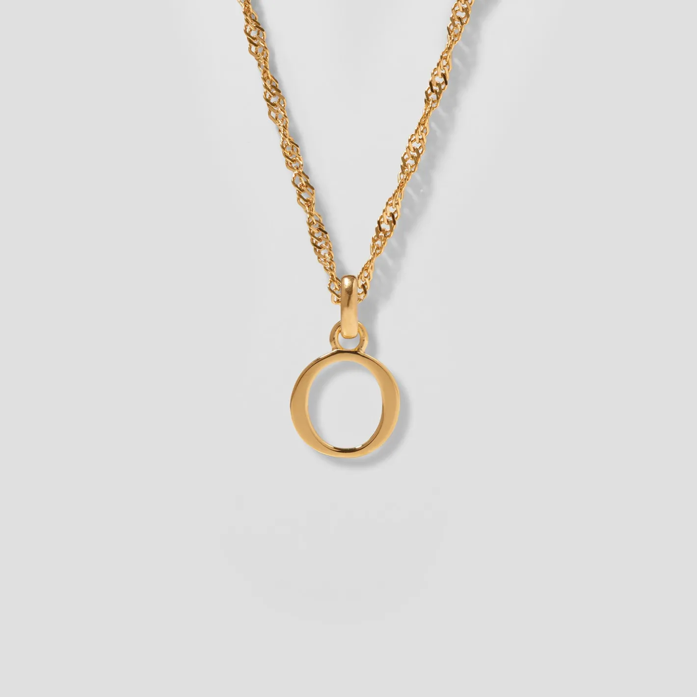 Store STILNEST Initial mit Singapore Kette