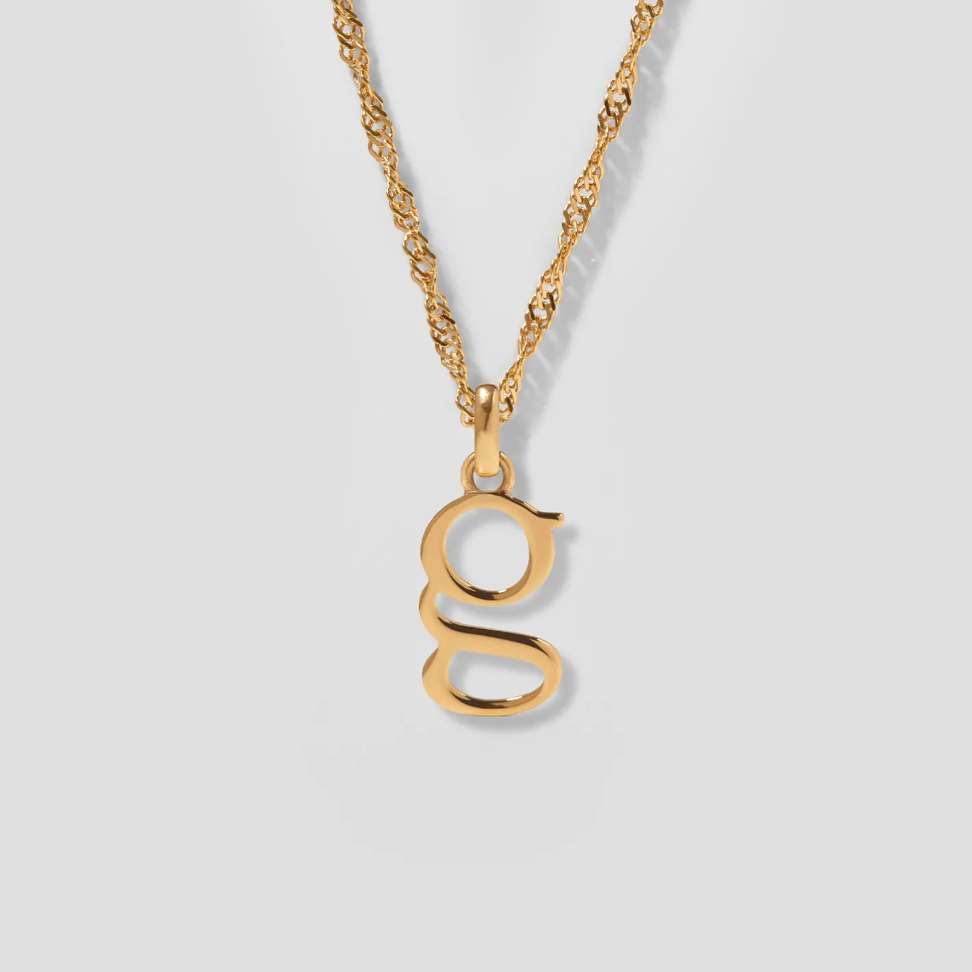 Store STILNEST Initial mit Singapore Kette