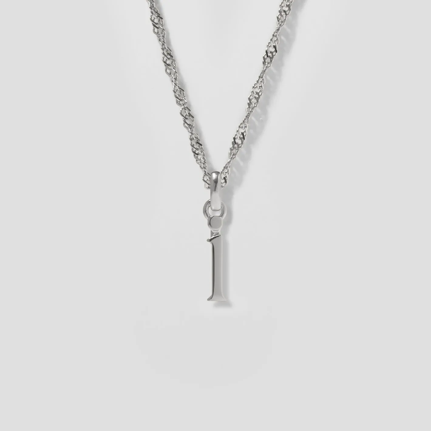 Store STILNEST Initial mit Singapore Kette