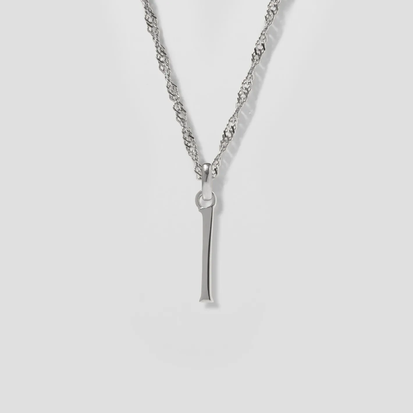 Store STILNEST Initial mit Singapore Kette
