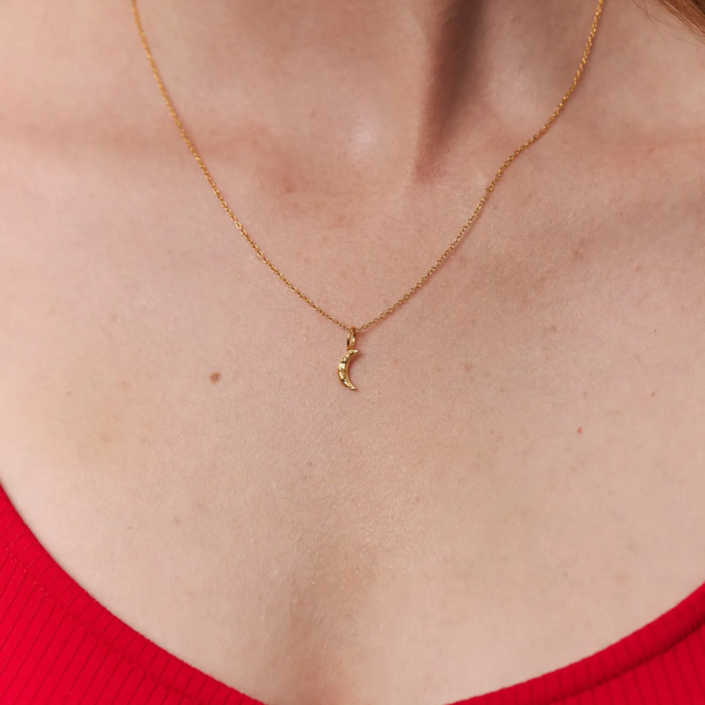 Shop STILNEST Lunar Eclipse Kette