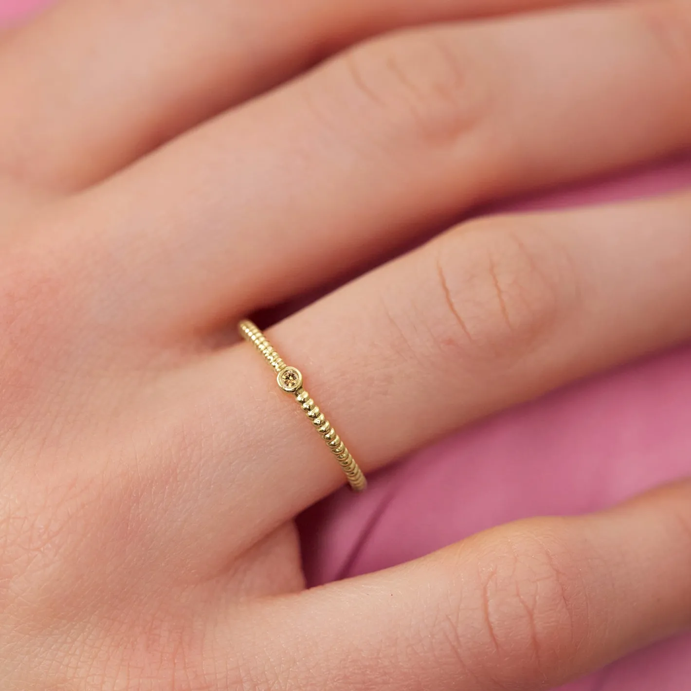 Shop STILNEST Mandarin Garnet Snake Tail Solitaire Ring | 585 Gold