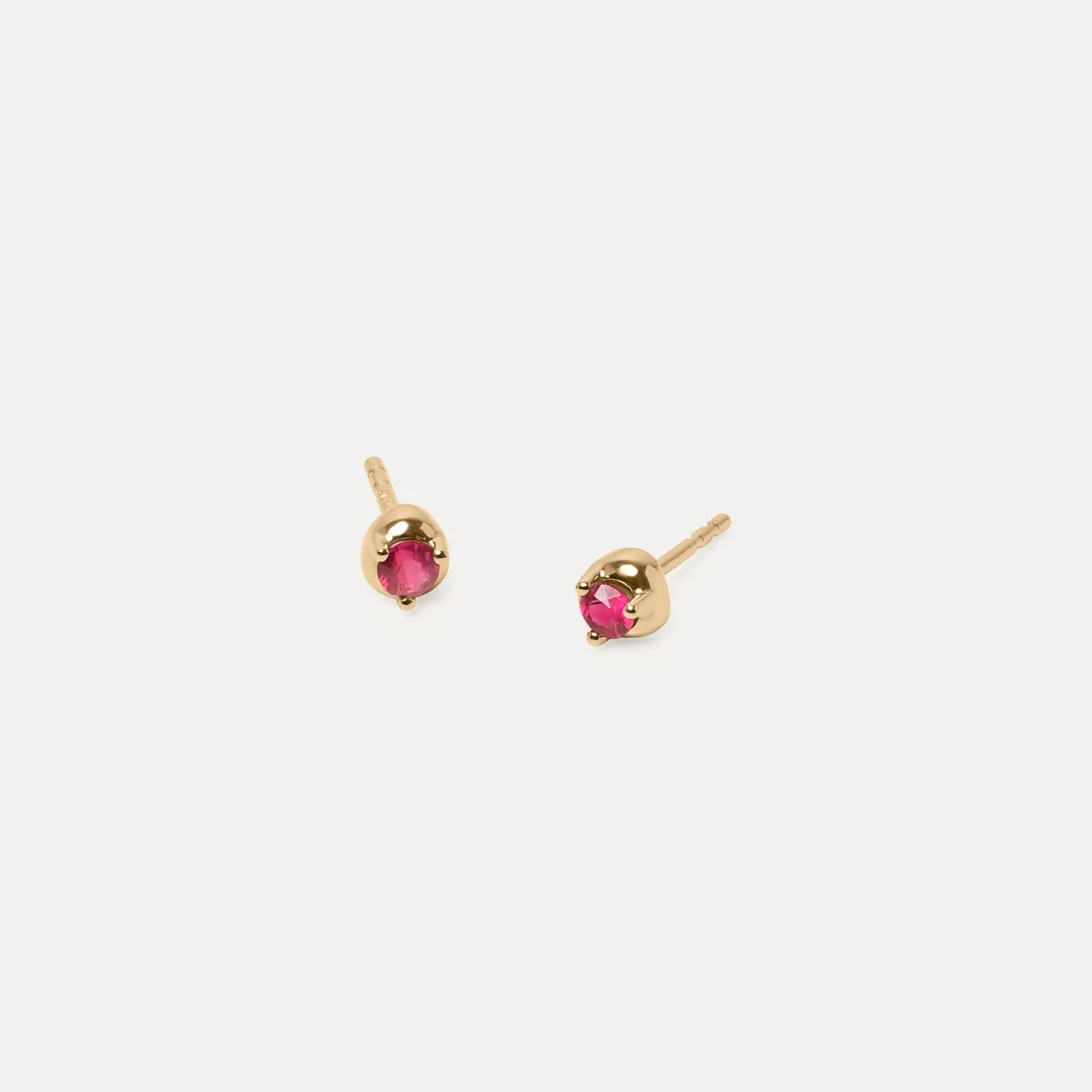Shop STILNEST Mini Birthstone Ohrstecker Ohrringe | 585 Gold