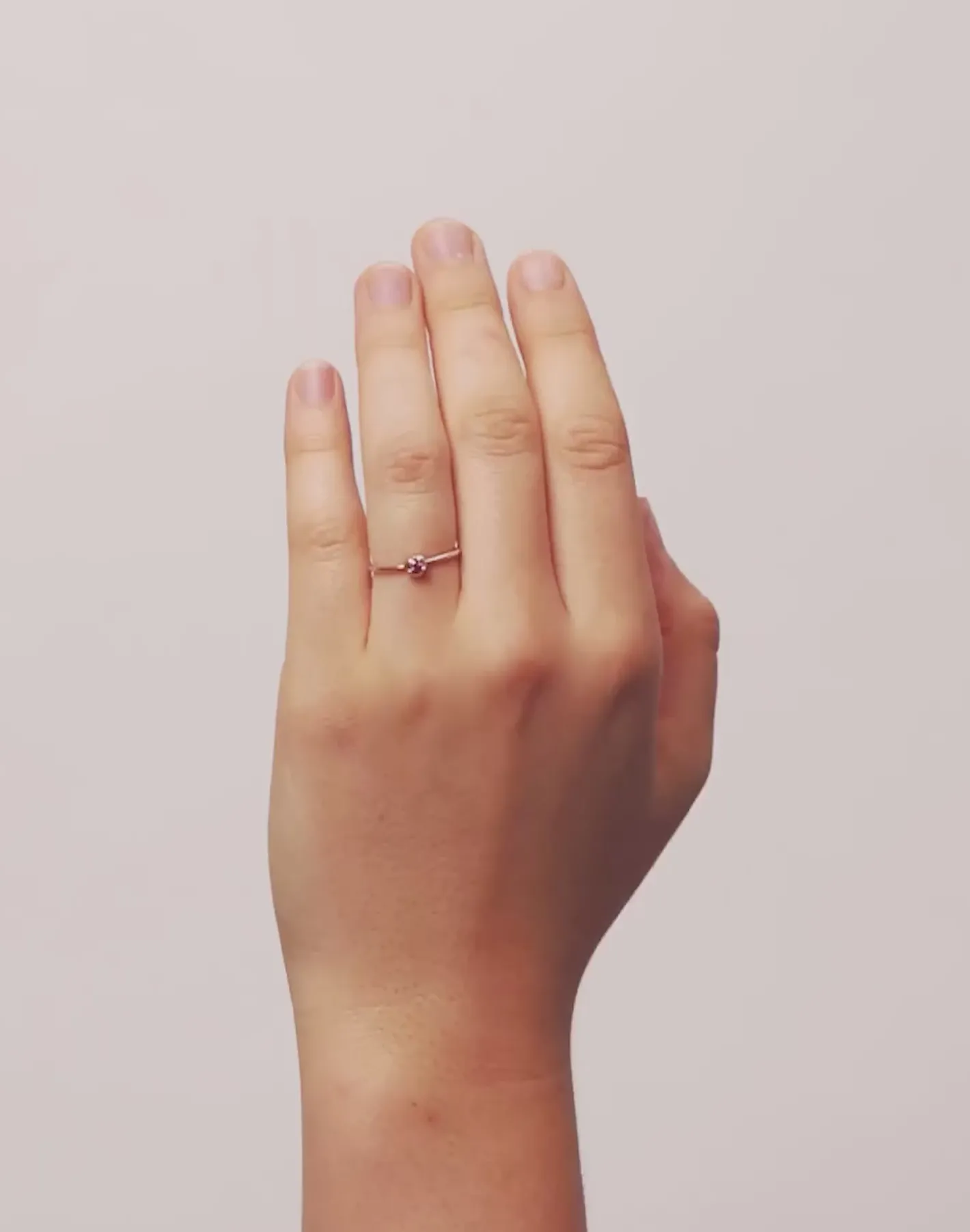 Shop STILNEST Mini Birthstone Ring | 585 Gold