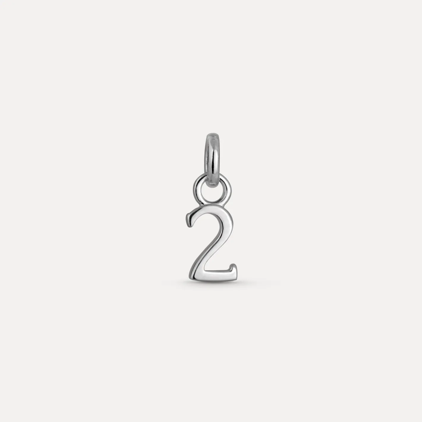 Shop STILNEST Mini Number Anhänger