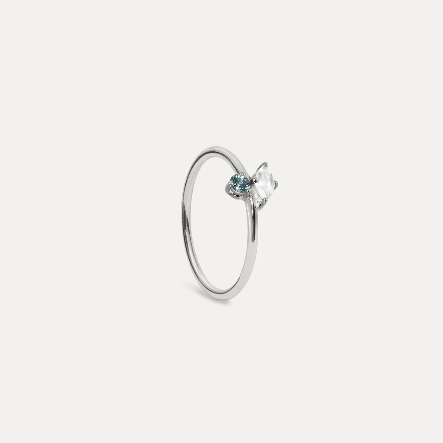 Outlet STILNEST Mondstein & Grüner Saphir Joy Solitär Ring