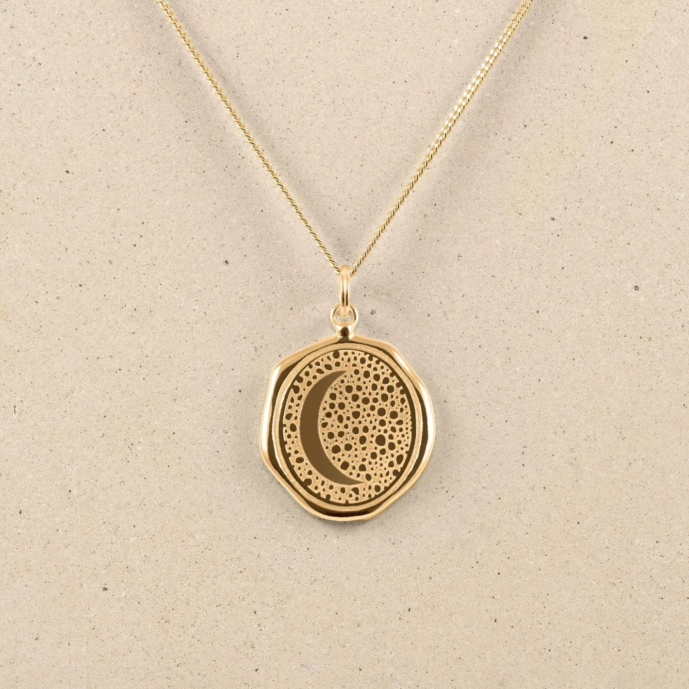 Store STILNEST Moon Large Seal Kette