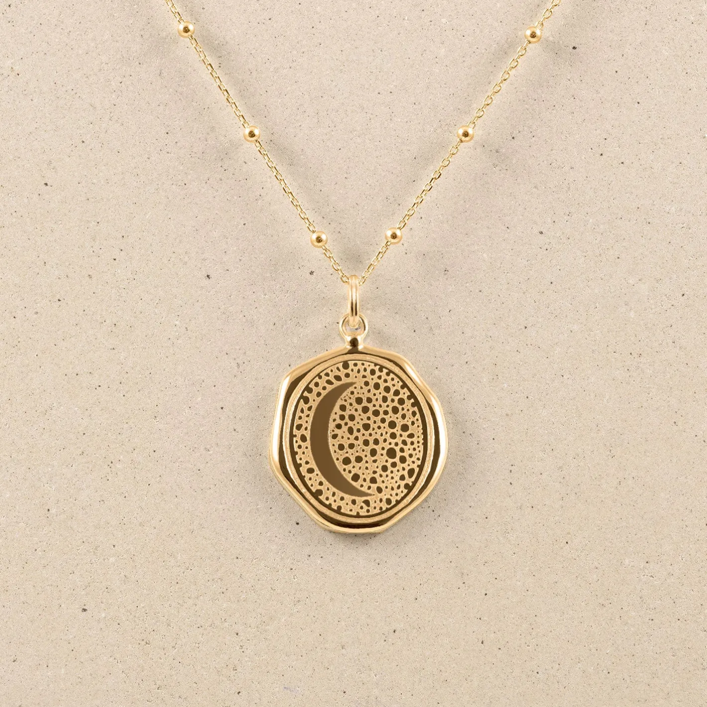 Store STILNEST Moon Large Seal Kette