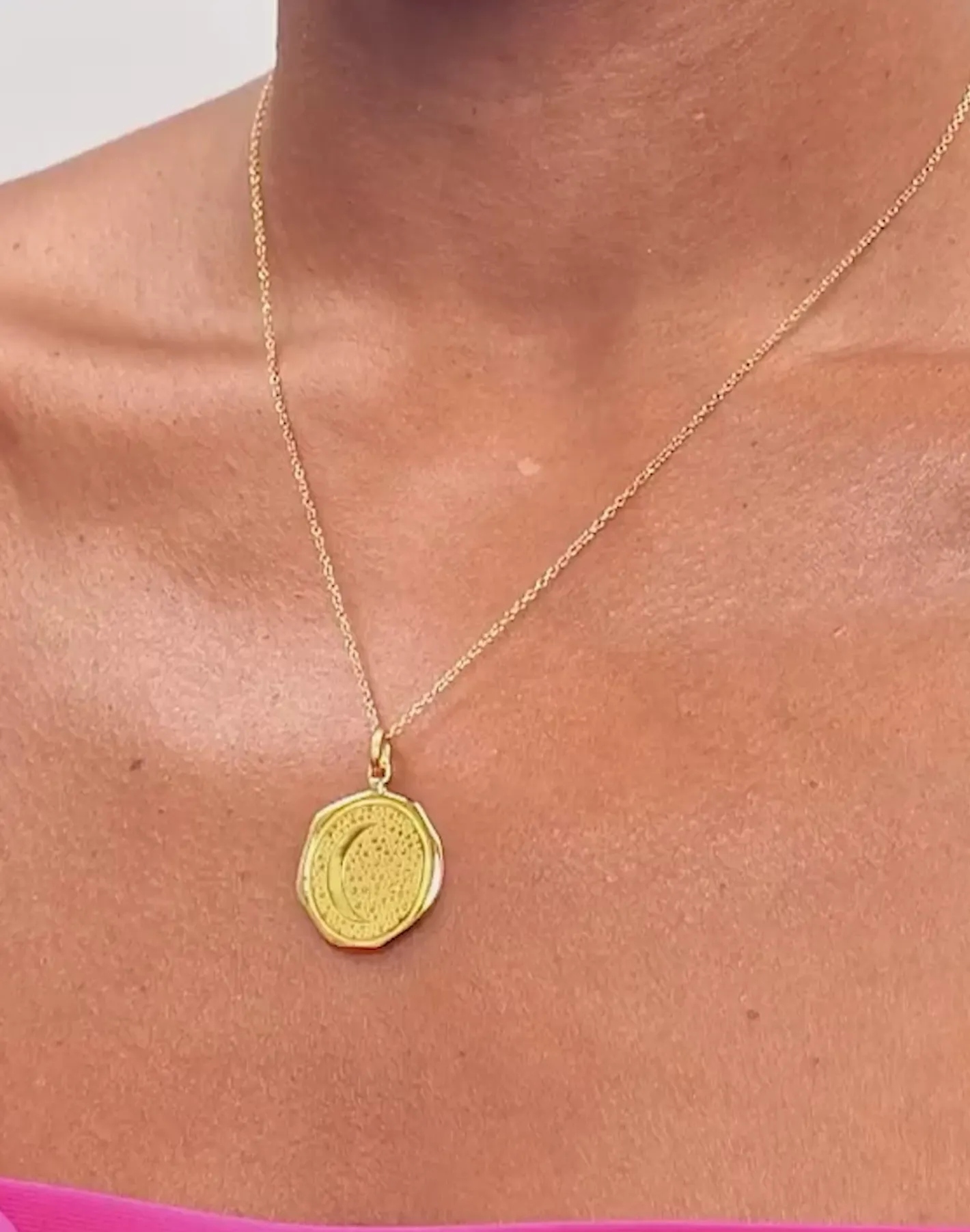 Store STILNEST Moon Large Seal Kette
