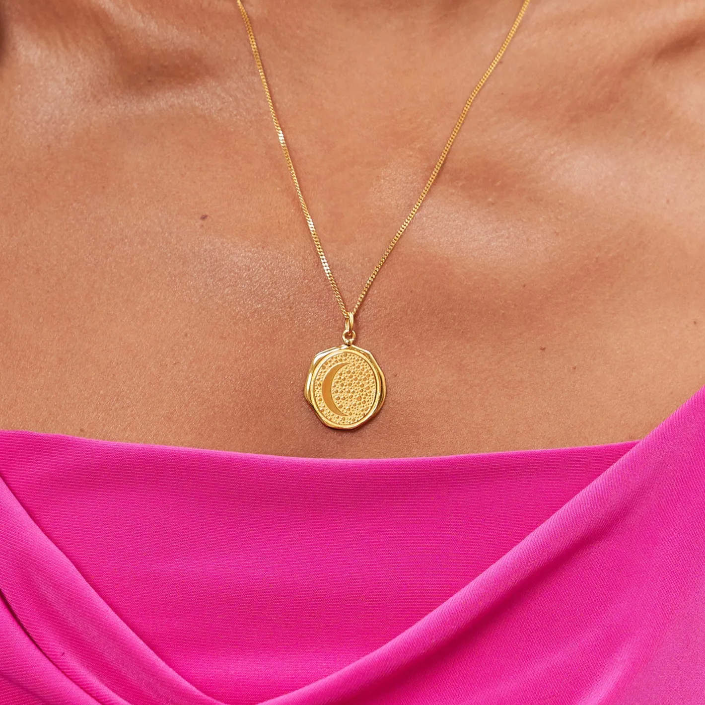 Store STILNEST Moon Large Seal Kette