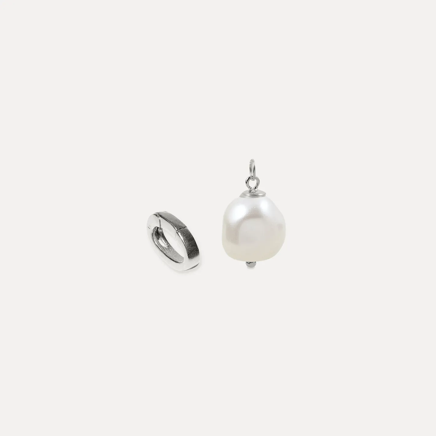 New STILNEST Pearl Charm