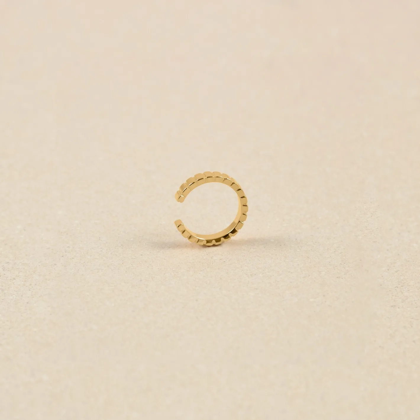 Best STILNEST Ridged Ear Cuff