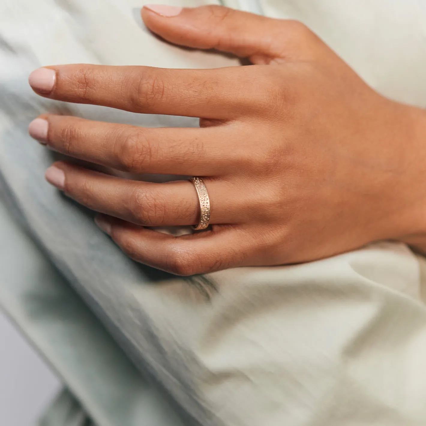 Online STILNEST The Dotted Fair Band | 585 Gold