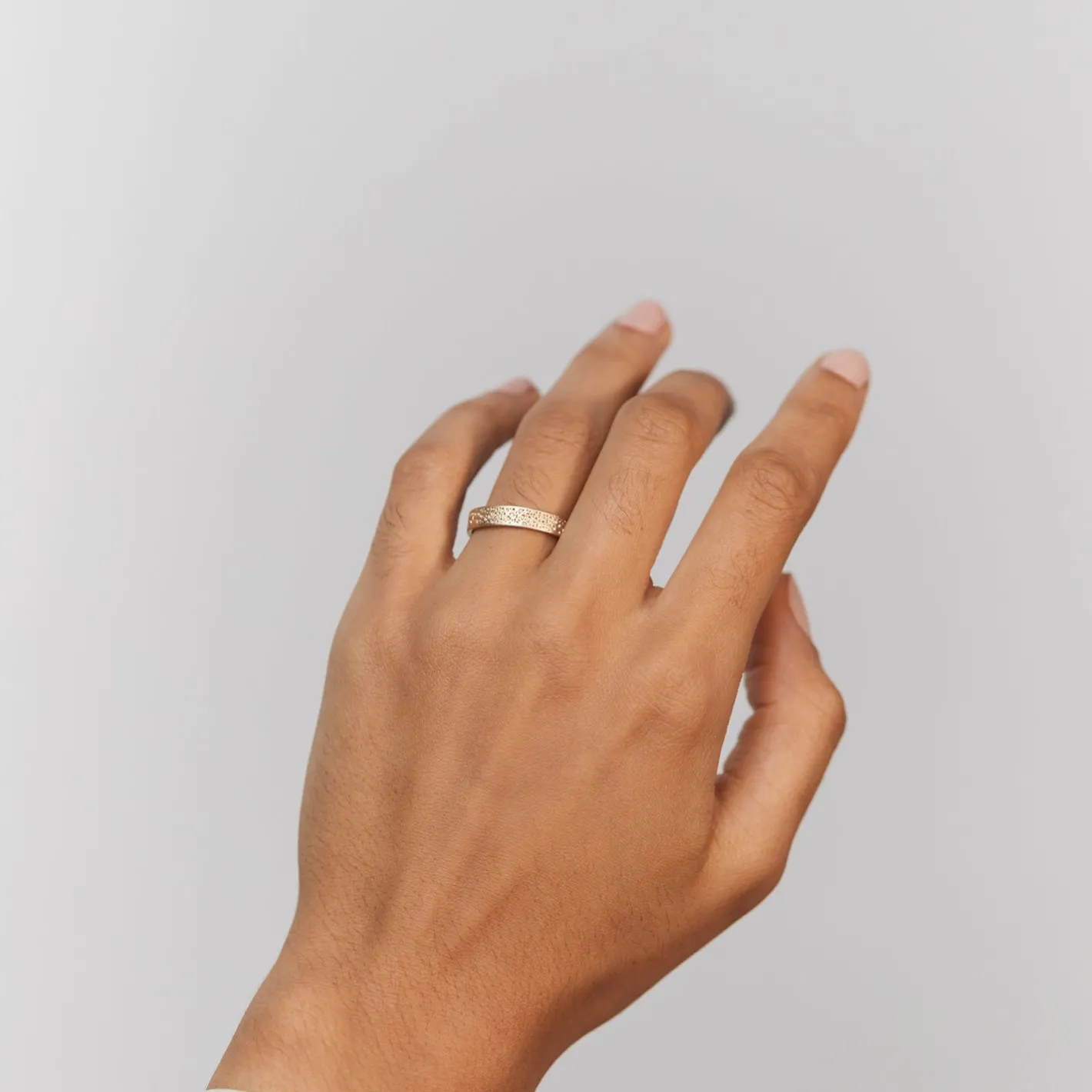 Online STILNEST The Dotted Fair Band | 585 Gold