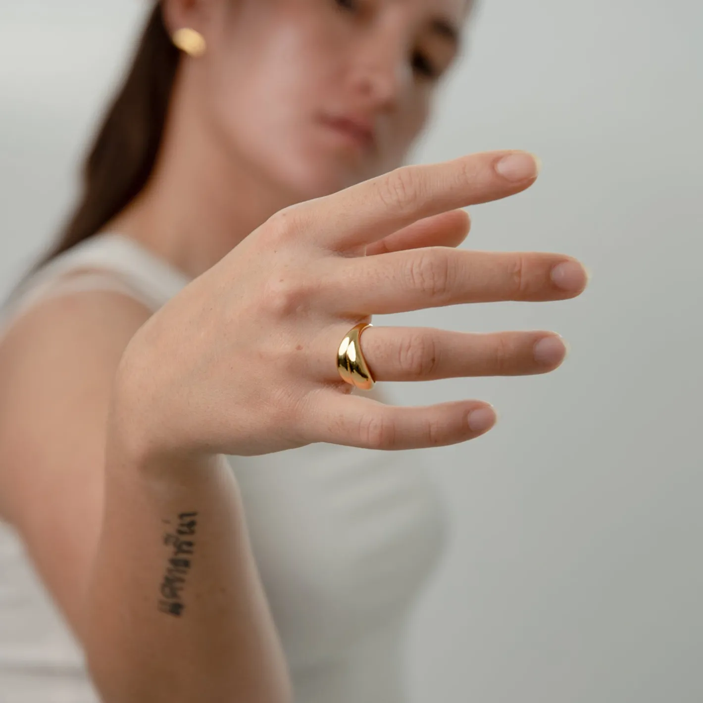 Shop STILNEST The Hug Ring