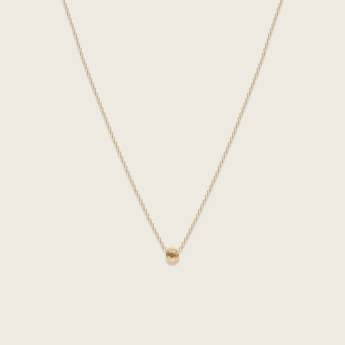 Online STILNEST Tousle Sphere mit Ankerkette | 585 Gold