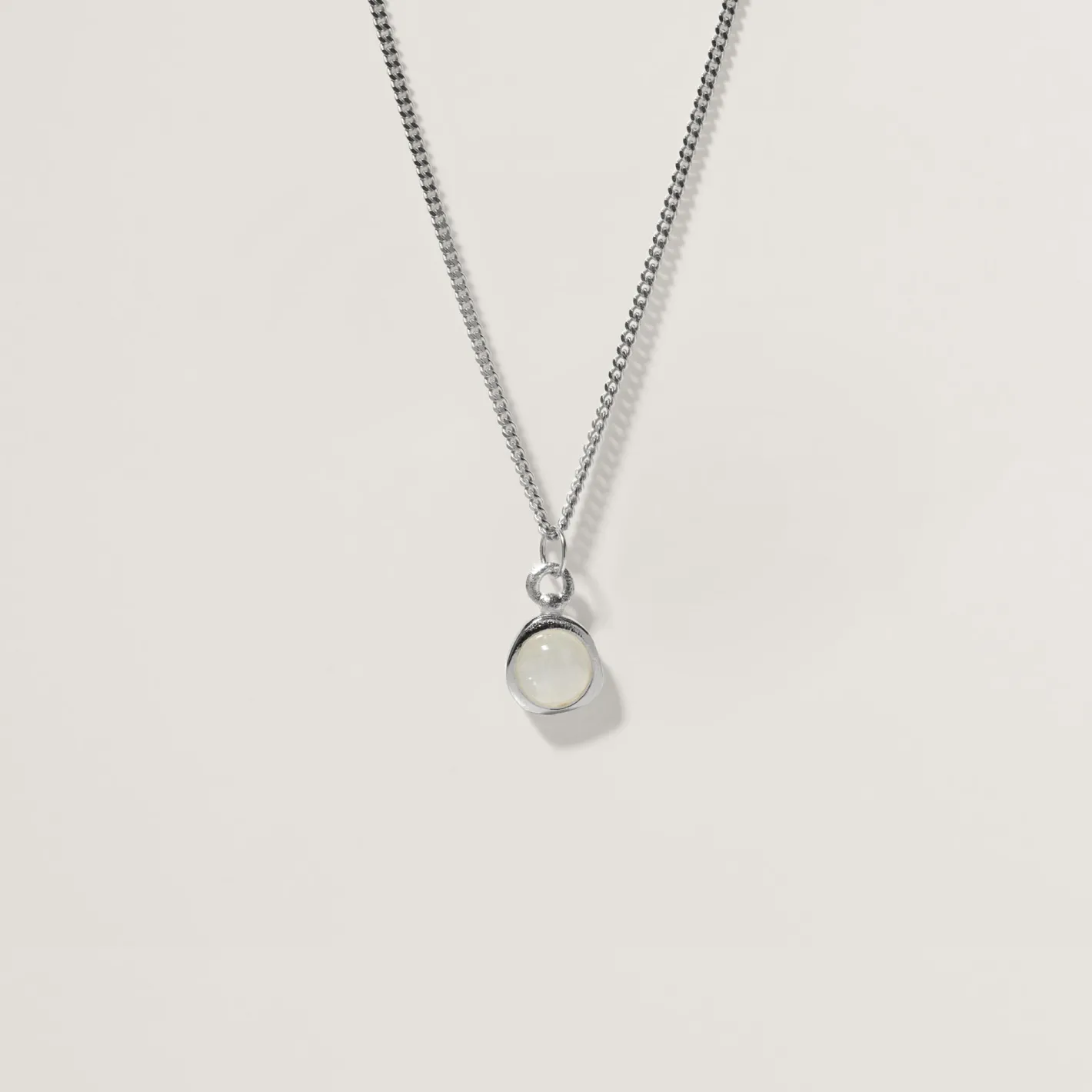 Shop STILNEST Zodiac Birthstone Kette